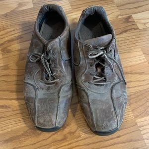 Mens shoes